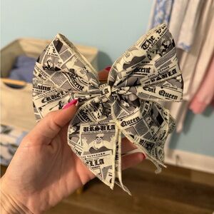 Newspaper Print Hair Bow Disney Villians Stoney clover